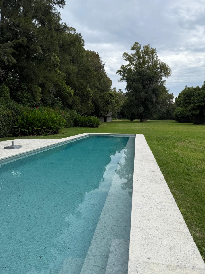 Casa Quinta en Venta - 2,76 Ha - Pileta Climatizada - Apto Desarrollo - Abasto / San Carlos