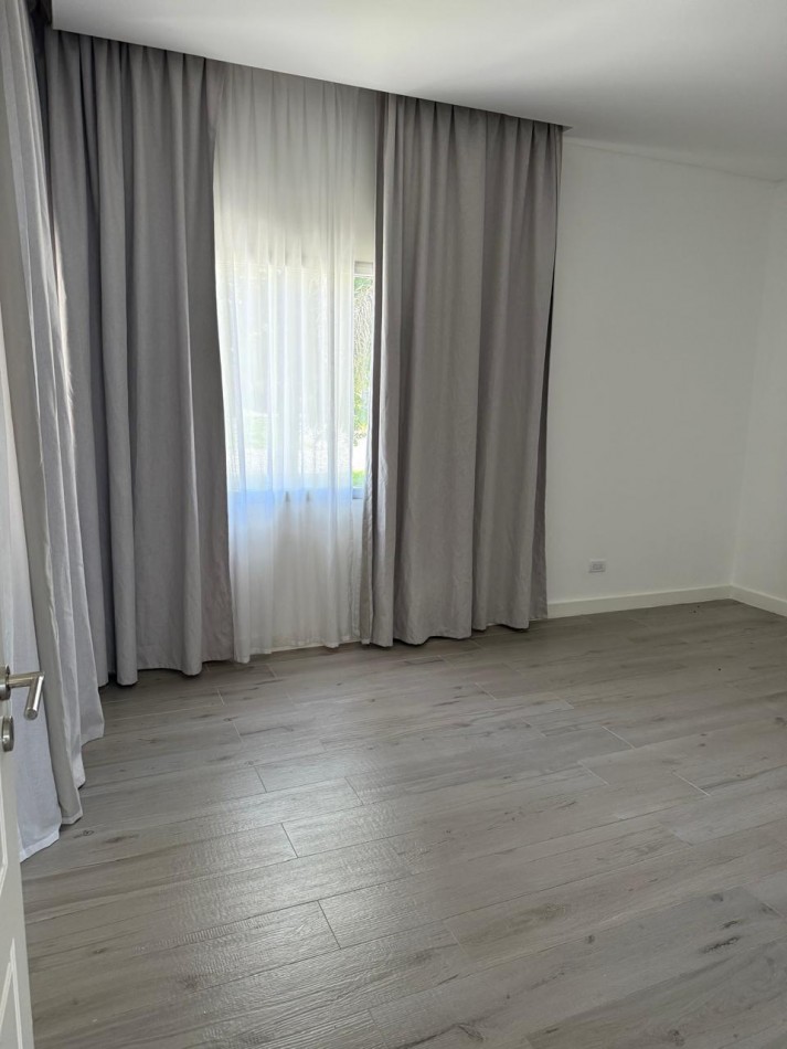 Importante casa en venta en Fincas de Iraola 2