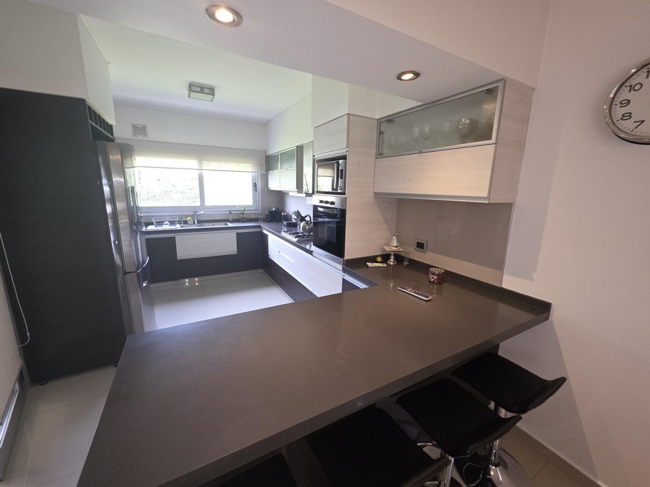 Altos de Hudson - Espectacular casa en venta
