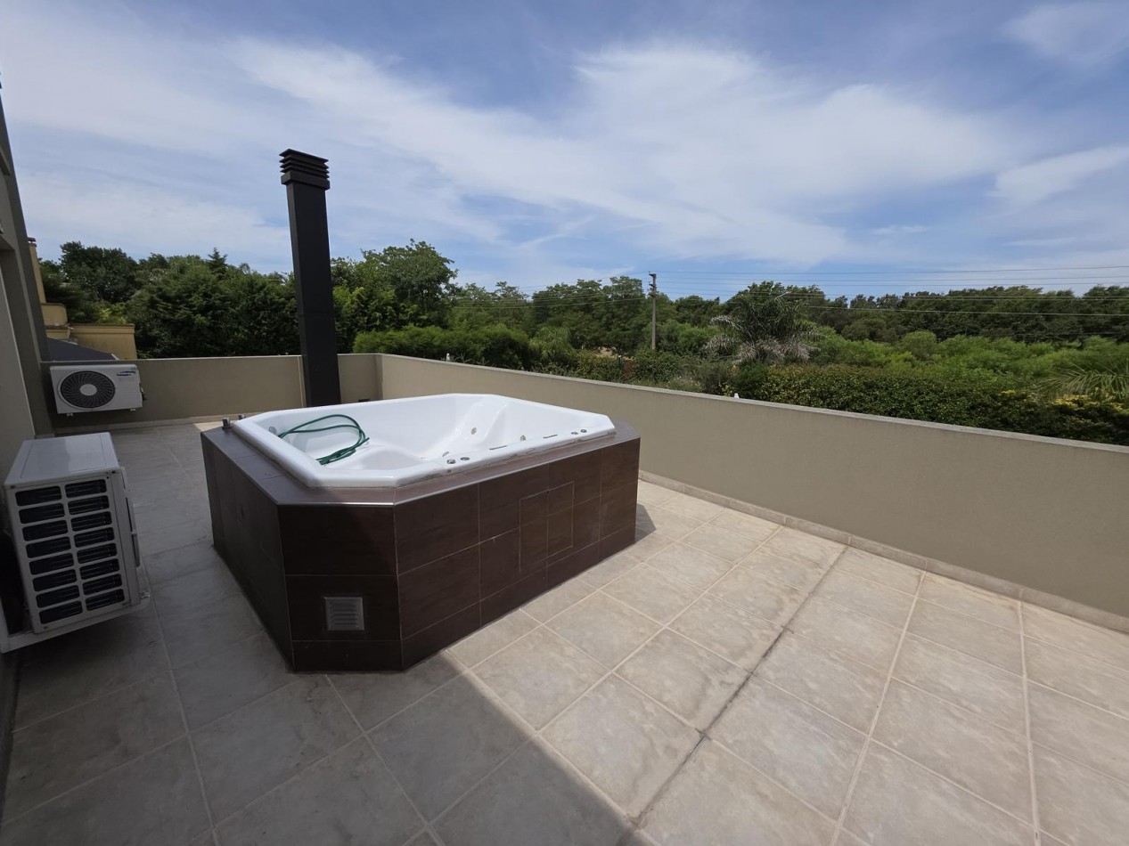 Altos de Hudson - Espectacular casa en venta